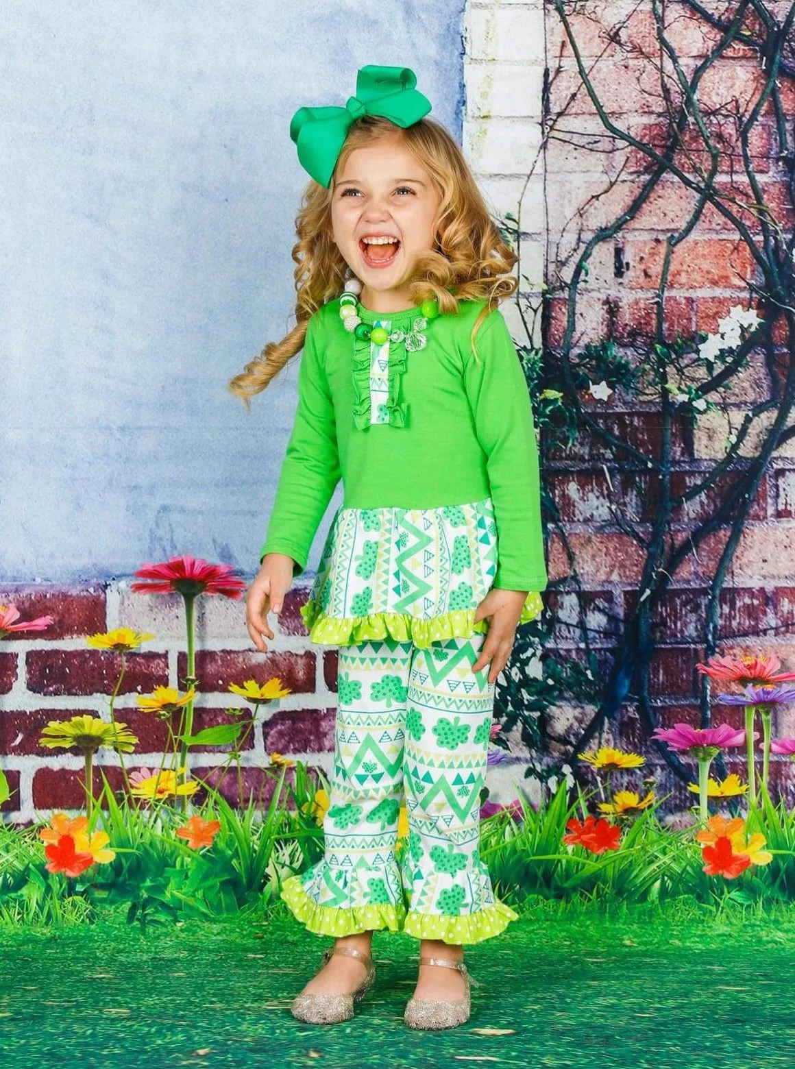 Chic Shamrock Flared Legging Set