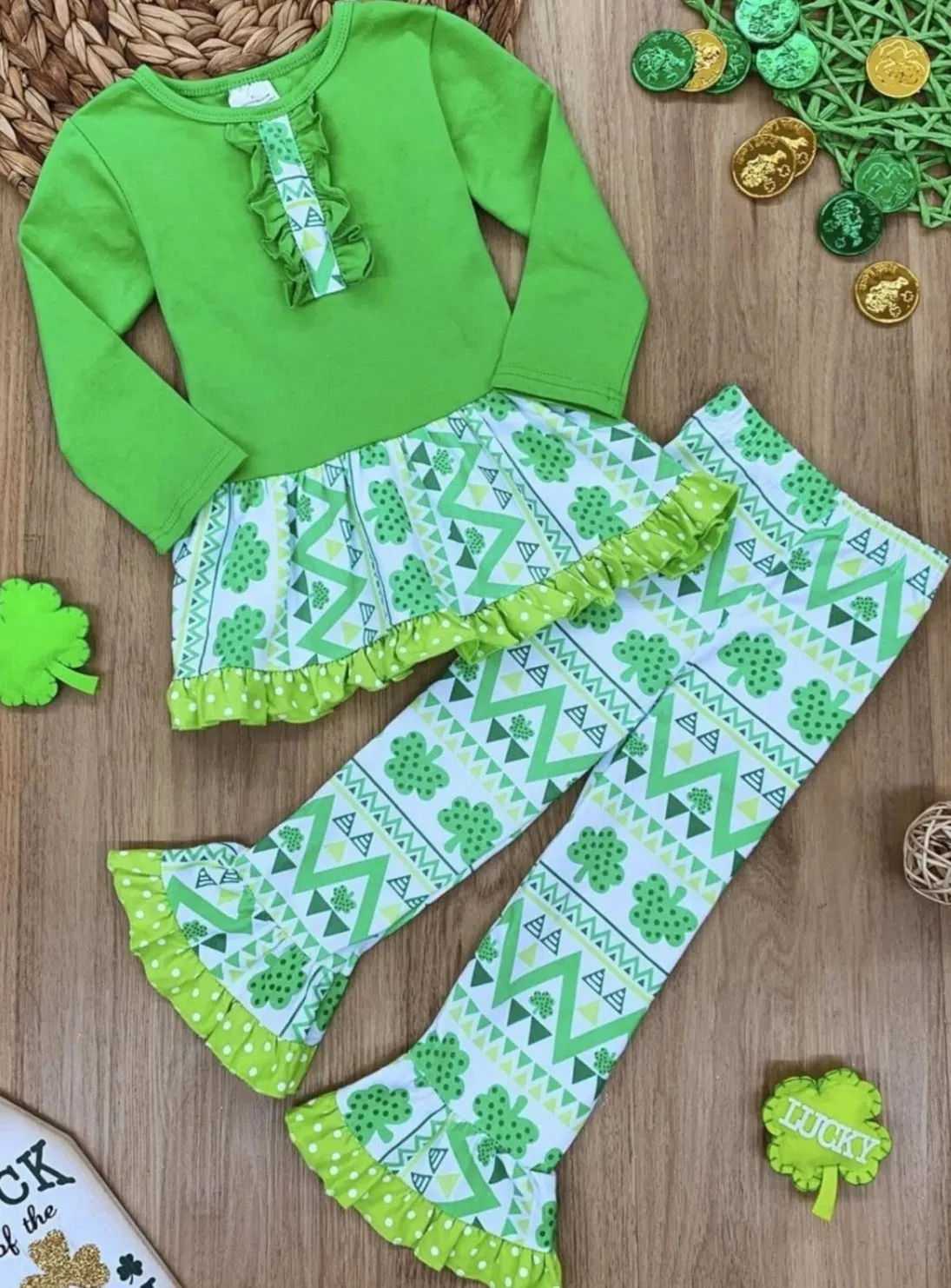 Chic Shamrock Flared Legging Set