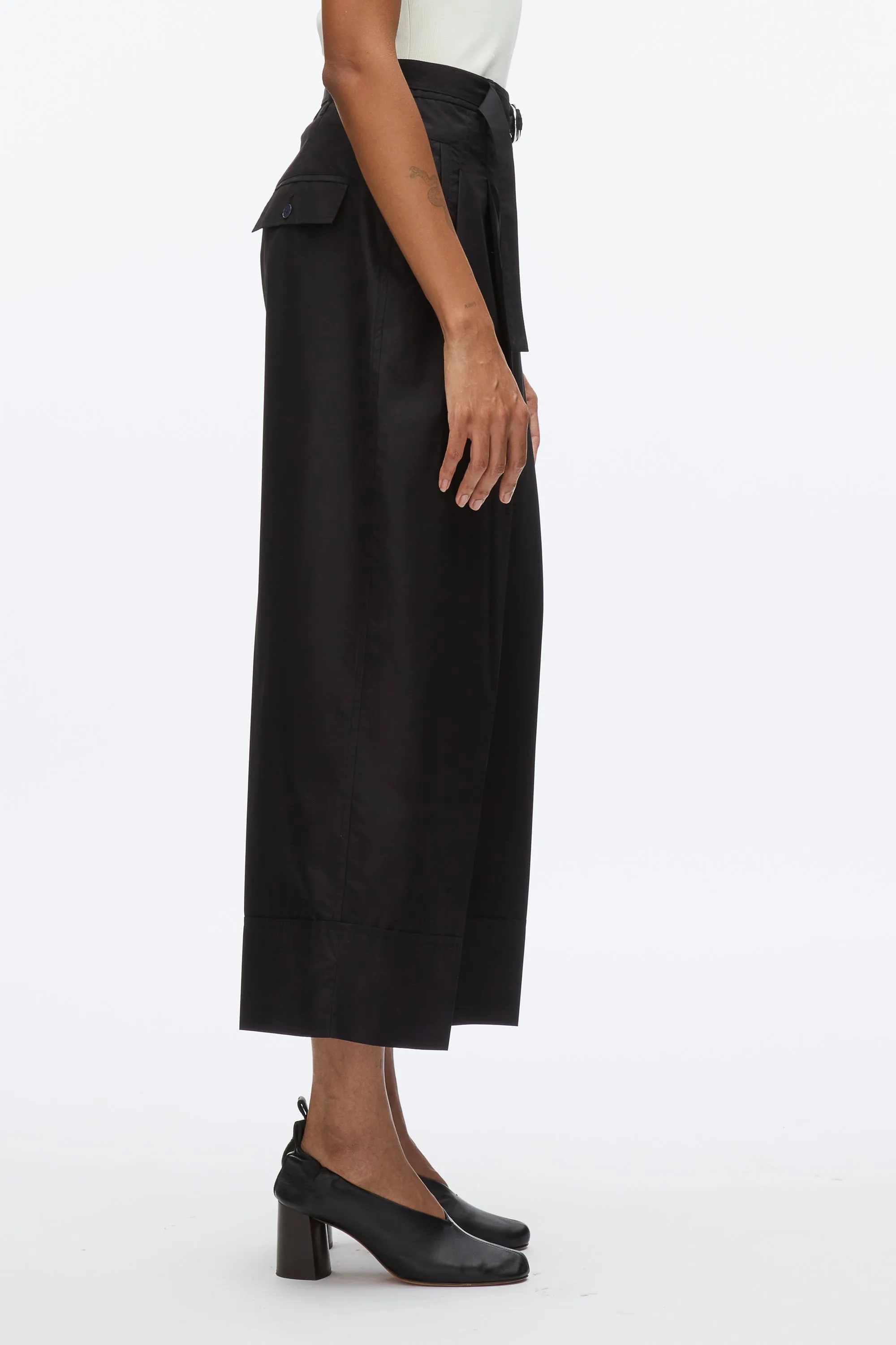 Double Pleat Wide Cropped Pant