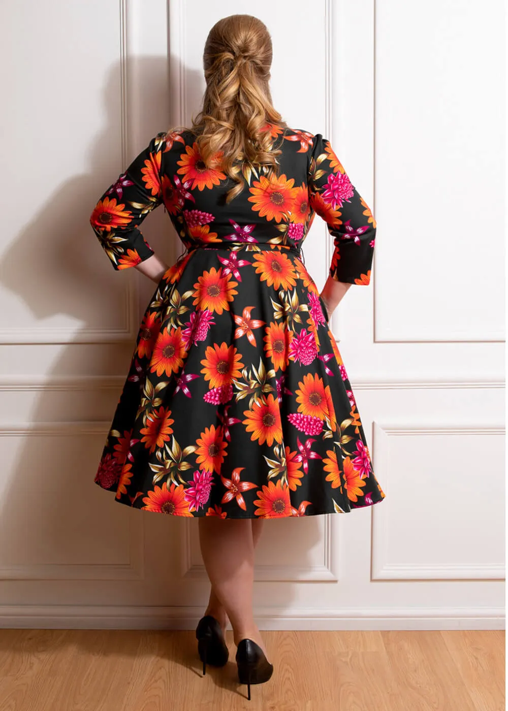 Hearts & Roses Eden Floral 50's Swing Dress Black