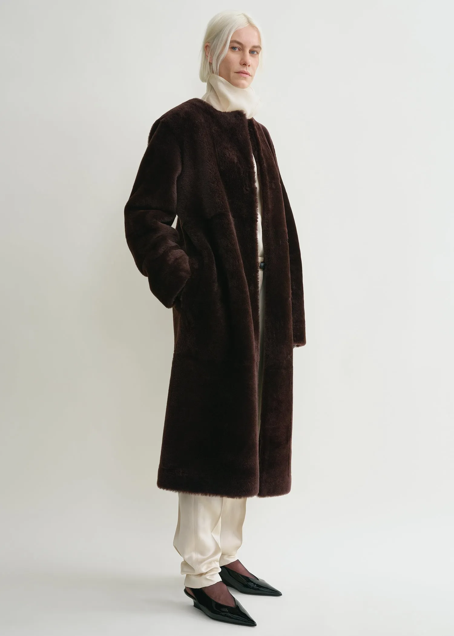 Soft shearling coat bark