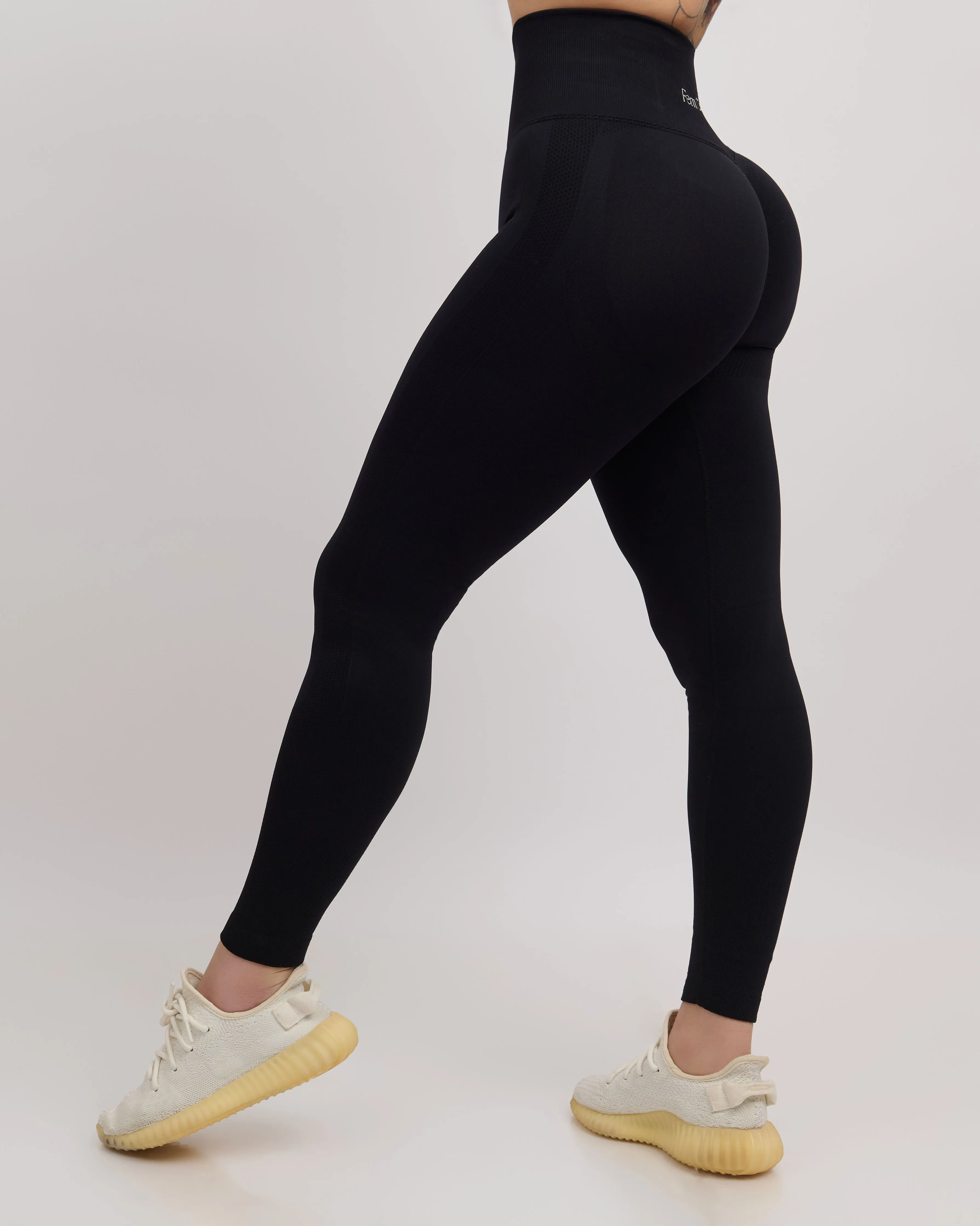 Sujey Scrunch Leggings - Black