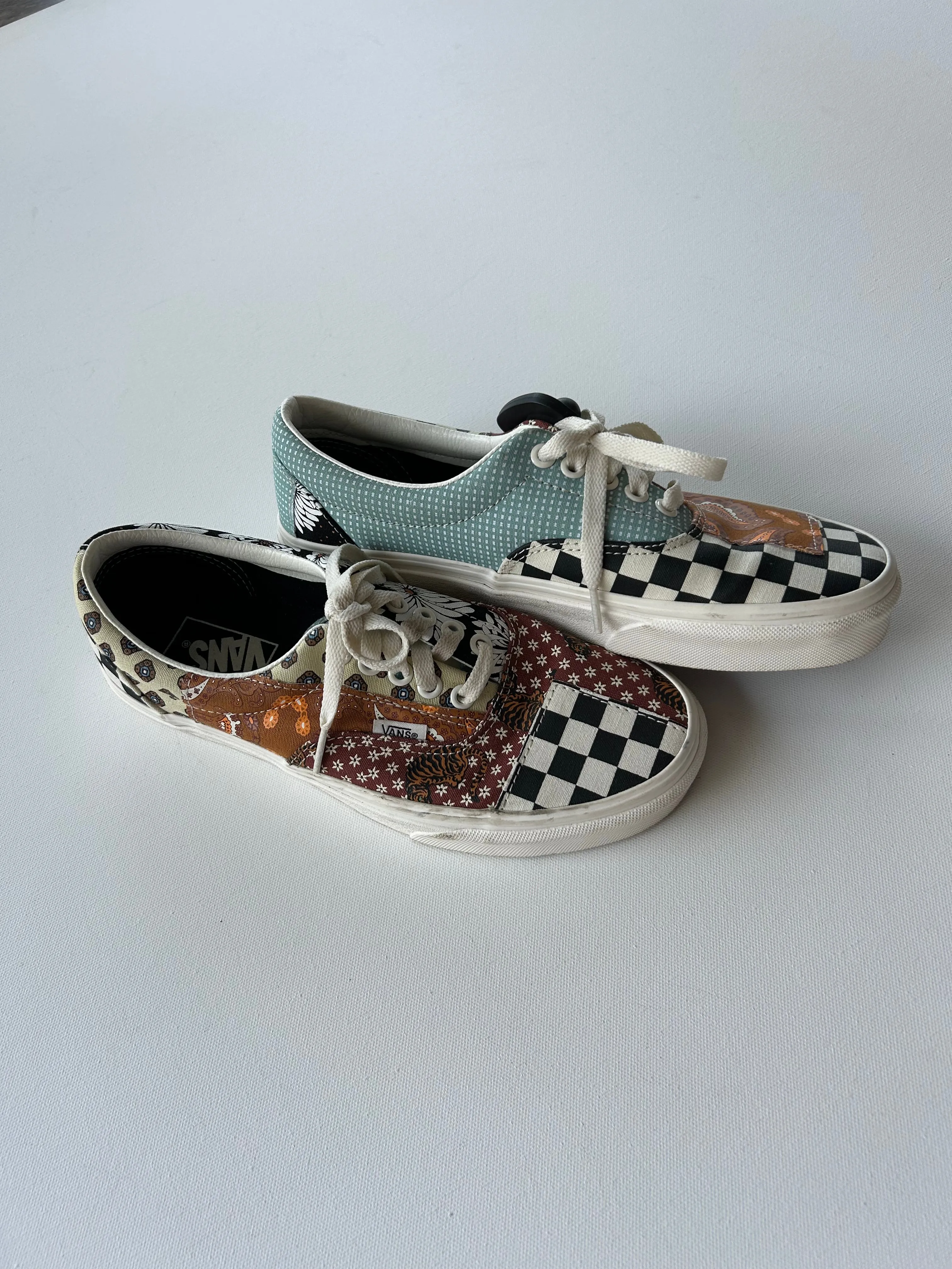 Vans Casual Shoes Womens 8.5