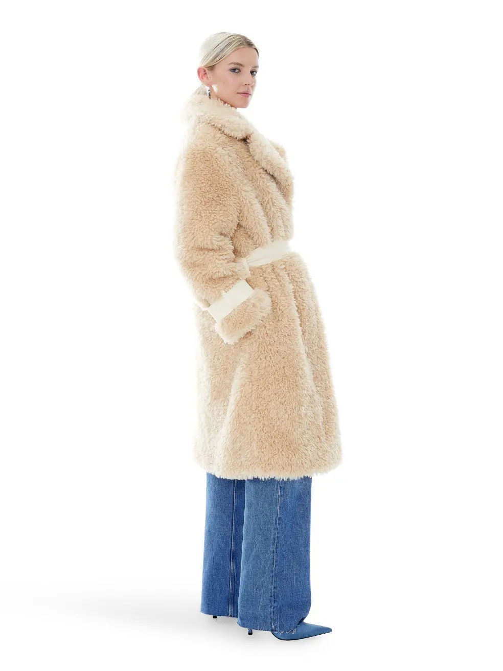 		Violet  Sandy Faux Fur Coat	