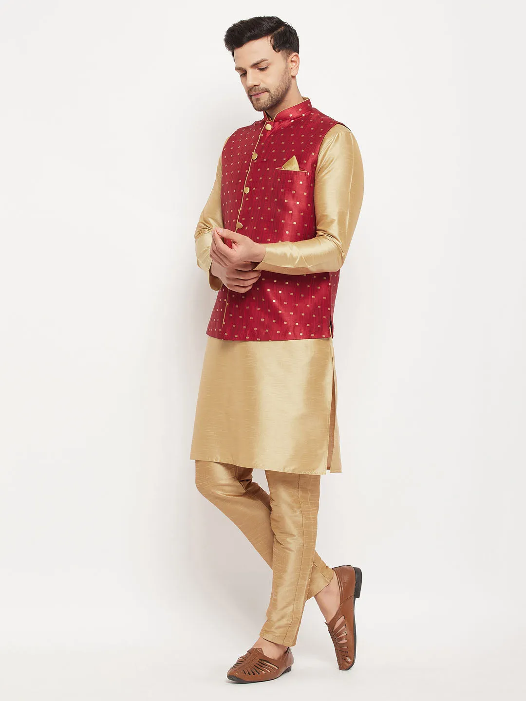 VM BY VASTRAMAY Men's Maroon Zari Weaved Jacket With Kurta Pant Set